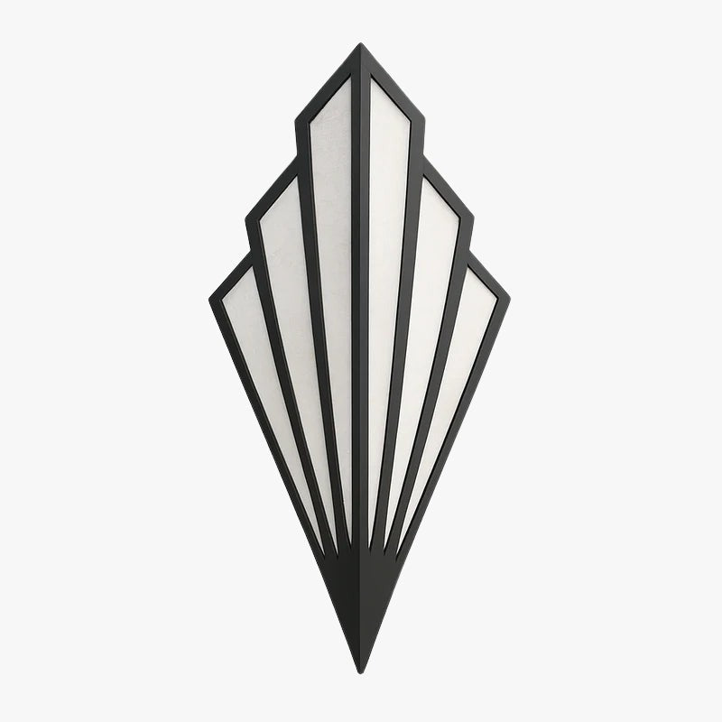 Applique murale triangle en métal coloré en noir