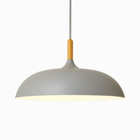 Suspension aluminium coloré et tige en bois en gris