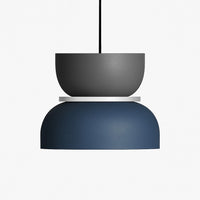 Suspension formes géométriques en métal coloré en modèle ba